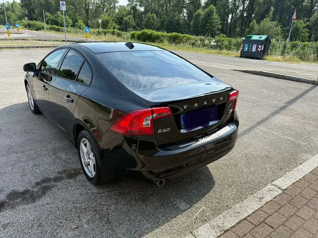 Usata Volvo S60 Kinetic 120 CV (88 kW) 2018 Berlina