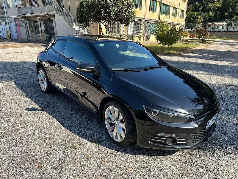 Usata VW Scirocco 160 CV (117 kW) 2010 Nero Coupé
