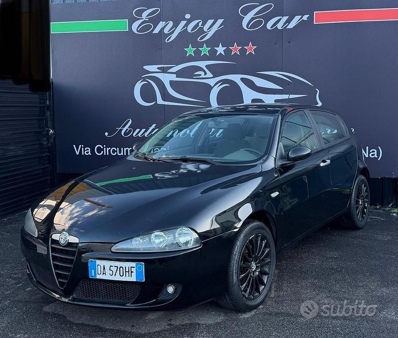 Usata Alfa Romeo 147 119 CV (87 kW) 2008 Nero Utilitaria