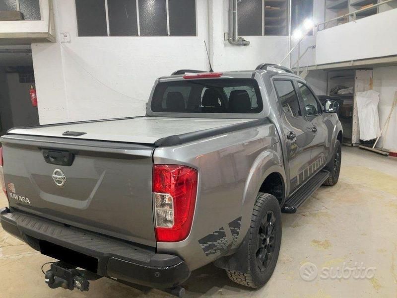 Usado Nissan Navara N-Guard 190 CV (139 kW) 2021 Gris Pickup/Camioneta