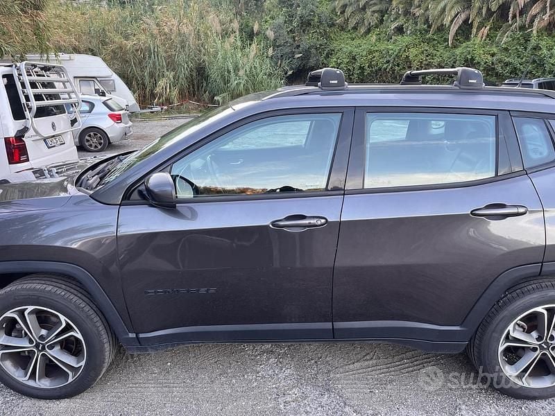 Usata Jeep Compass Night Eagle 140 CV (102 kW) 2019 Grigio SUV