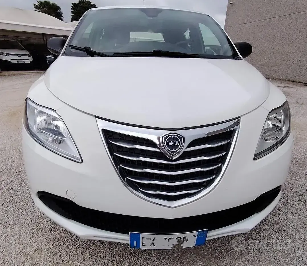 Usata Lancia Ypsilon Gold 85 CV (62 kW) 2014 Utilitaria