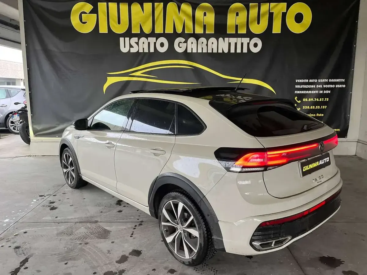 Usata VW Taigo R-line 150 CV (110 kW) 2023 Beige SUV