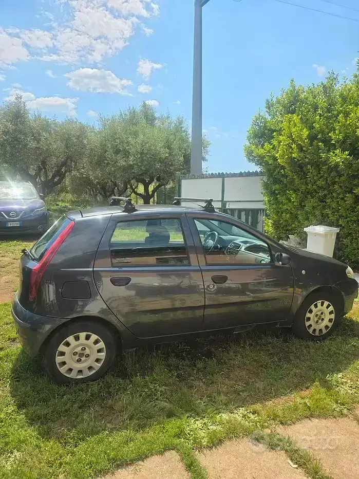 Usata Fiat Punto Active 60 CV (44 kW) 2009 Grigio Utilitaria
