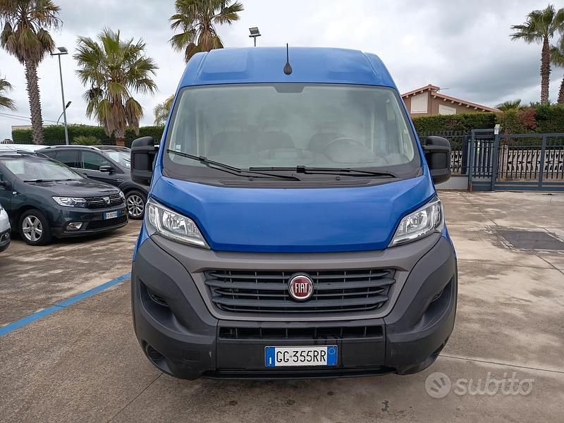 Usata Fiat Ducato 33 120 CV (88 kW) 2021 Blu Furgone