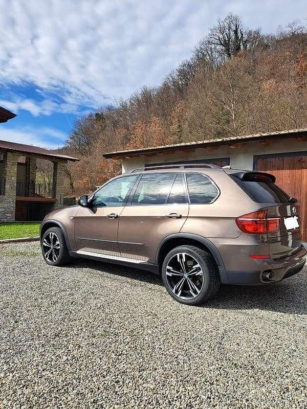 Usata BMW X5 245 CV (180 kW) 2011 Marrone SUV