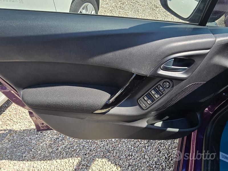 Usata Citroën C3 Exclusive 75 CV (55 kW) 2017 Lilla Berlina