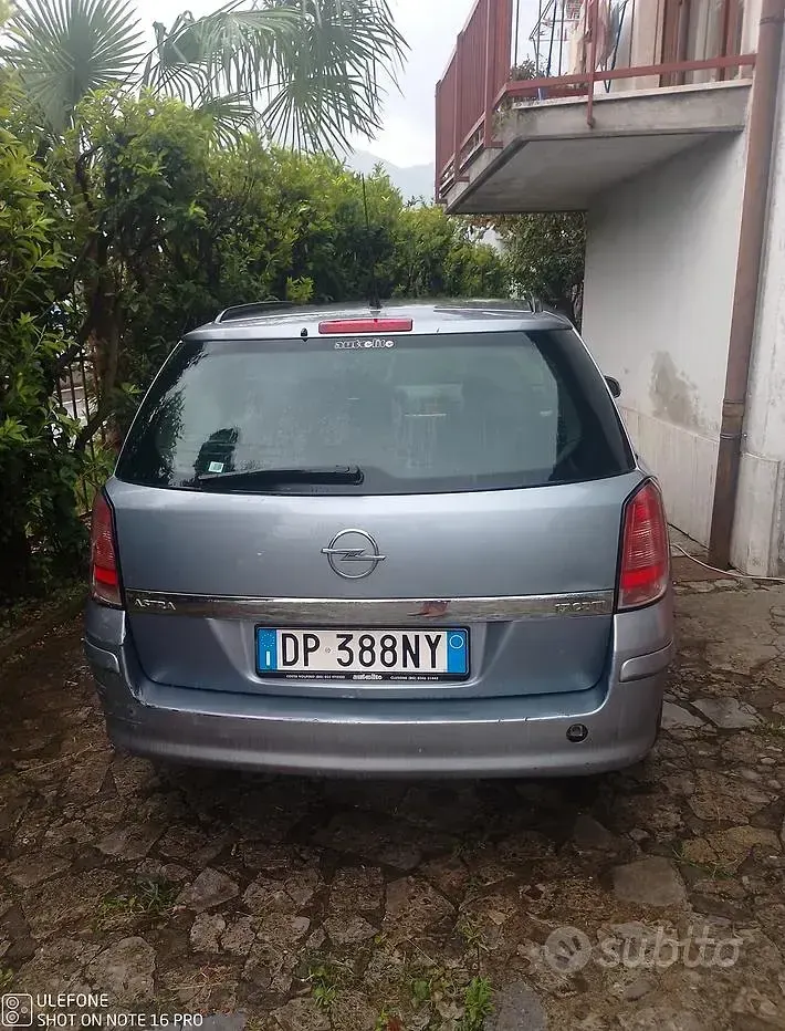 Usata Opel Astra 101 CV (74 kW) 2008 Grigio Station wagon