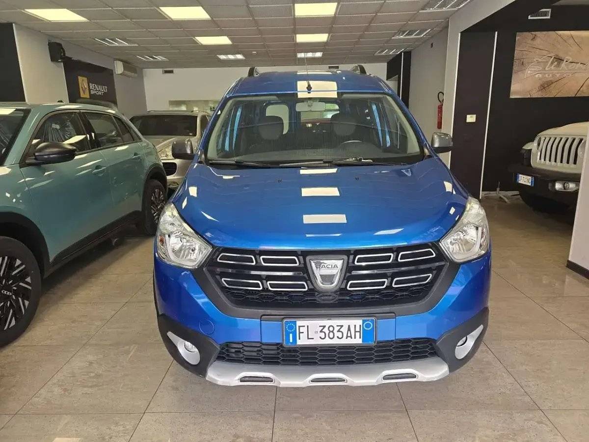 Usata Dacia Dokker Stepway 90 CV (66 kW) 2017 Blu/azzurro Monovolume