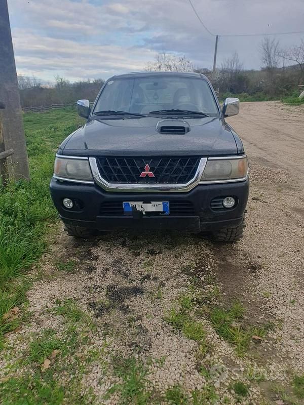 Nero Usata 2000 Mitsubishi Pajero Sport SUV | 5200 € (Super prezzo) - Immagine 1/4