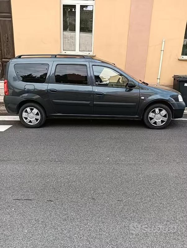 Usata Dacia Logan 85 CV (62 kW) 2008 Grigio Station wagon