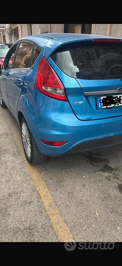 Usata Ford Fiesta 68 CV (50 kW) 2010 Berlina