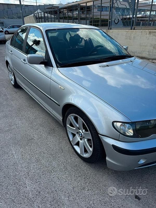 Usata BMW 320 150 CV (110 kW) 2004 Grigio Berlina