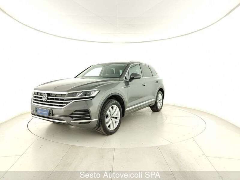 Grigio Usata 2022 VW Touareg Elegance+ SUV | 49.900 € (Super prezzo) - Immagine 1/4