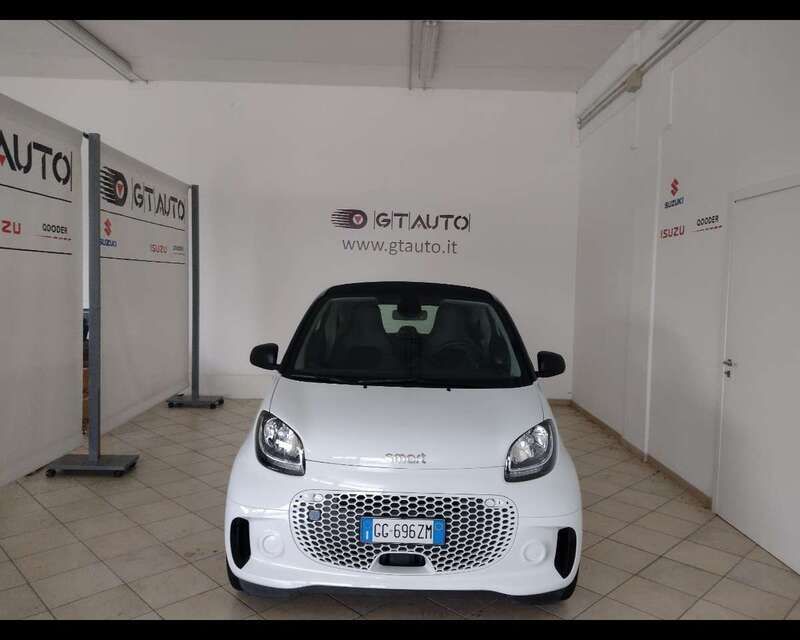 Usata Smart ForTwo Electric Drive Passion 41 kW (56 CV) 2021 Bianco tetto nero Coupé