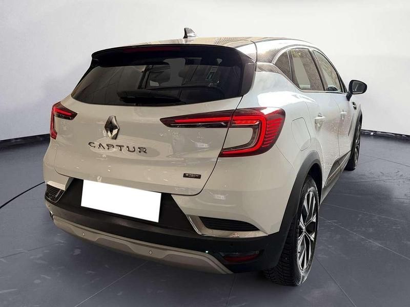 Usata Renault Captur Techno 143 CV (105 kW) 2023 Bianco SUV