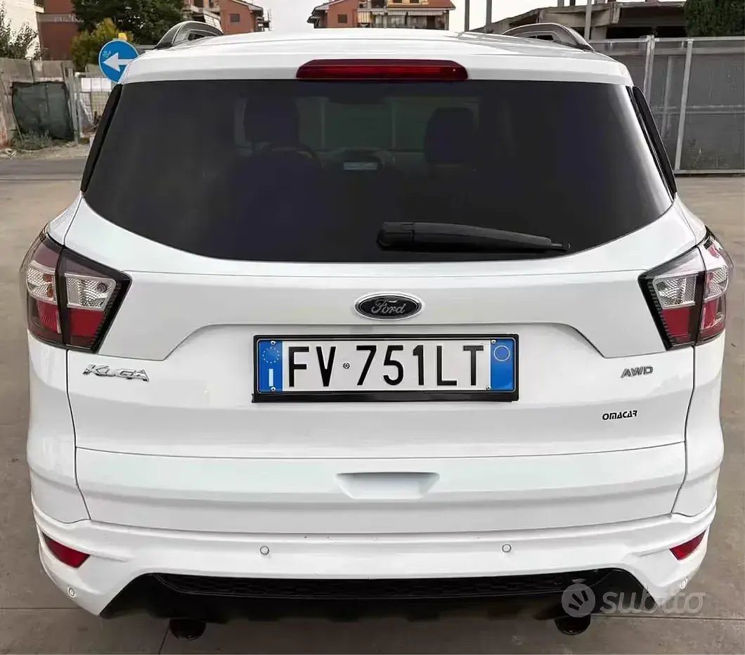 Usata Ford Kuga ST-Line 179 CV (131 kW) 2019 Bianco SUV