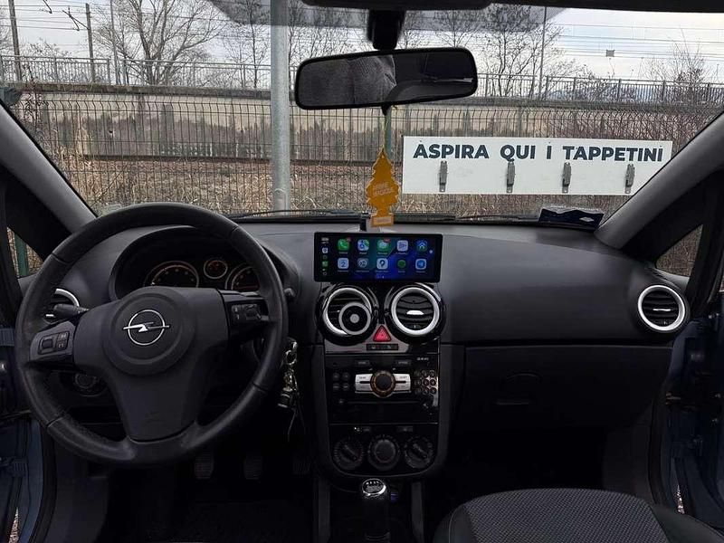 Usata Opel Corsa 69 CV (50 kW) 2007 Berlina