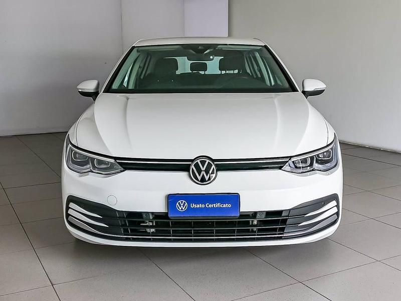 Usata VW Golf VIII Style 131 CV (96 kW) 2020 Pure white Berlina