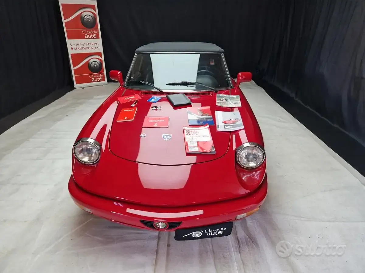 Usata Alfa Romeo Spider 130 CV (95 kW) 1993 Rosso Cabrio