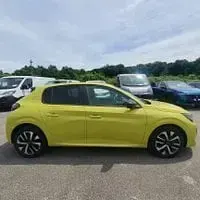 Nuova Peugeot 208 Business-Line 101 CV (74 kW) 2026 Giallo Utilitaria