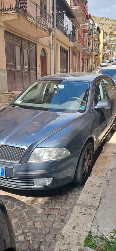 Usata Skoda Octavia 2005 Grigio Berlina