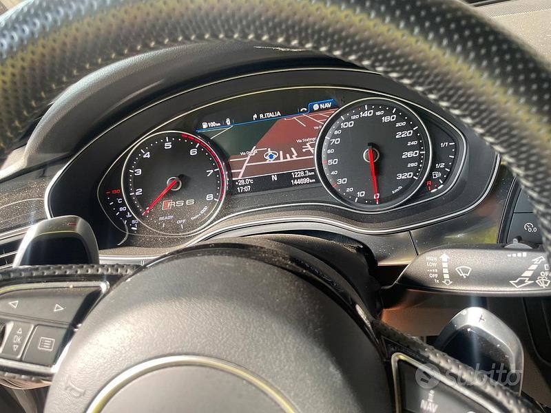 Usata Audi RS6 560 CV (411 kW) 2017 Grigio Station wagon