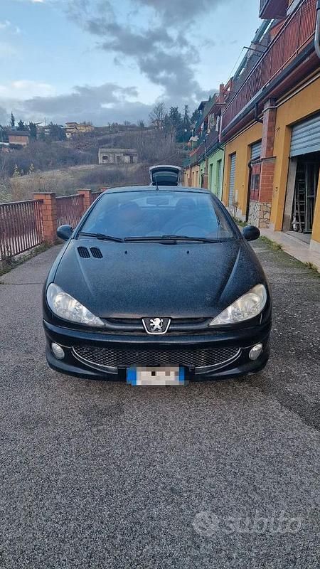 Usata Peugeot 206 CC 2001 Cabrio