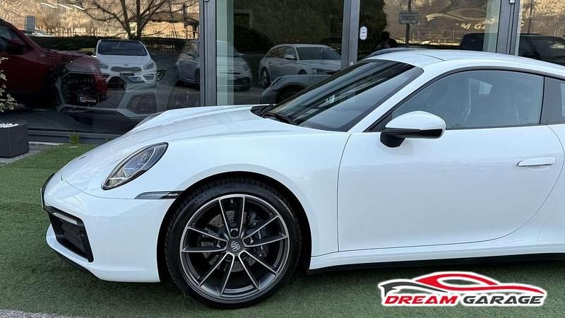 Usata Porsche 911 Carrera 4 385 CV (283 kW) 2021 Bianco Coupé