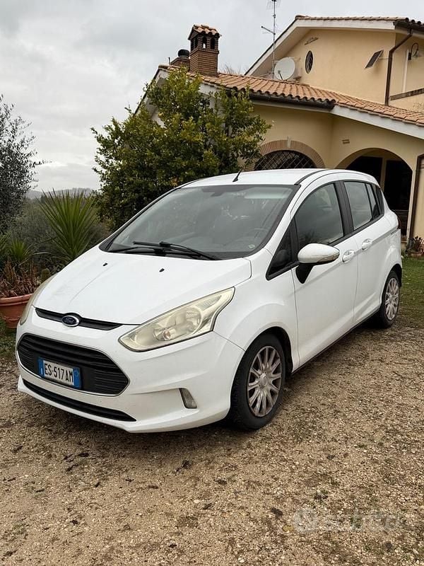 Usata Ford B-MAX Business Edition 95 CV (69 kW) 2014 Bianco Monovolume