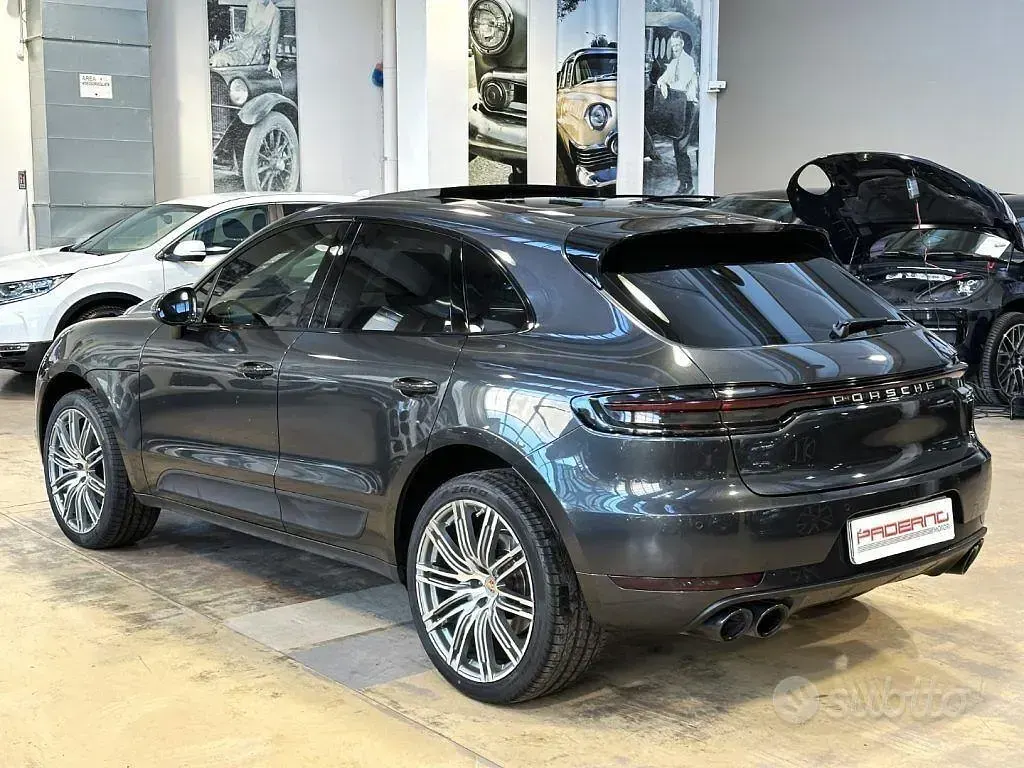 Usata Porsche Macan 245 CV (180 kW) 2019 Grigio vulcano SUV