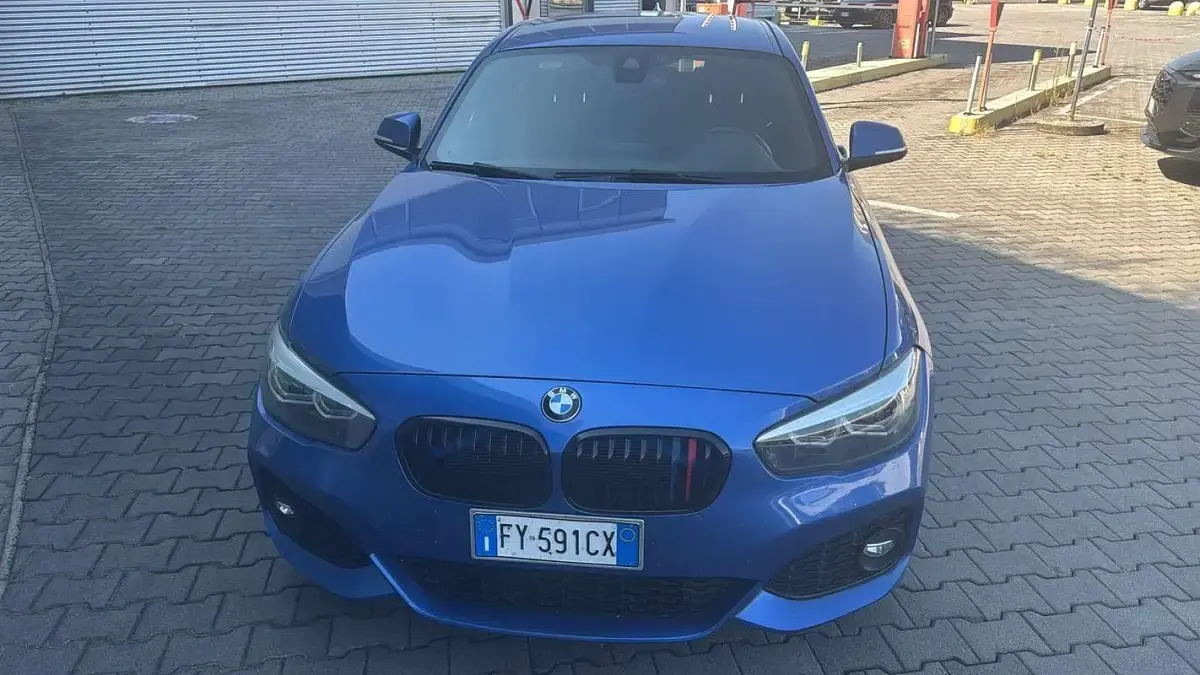 Usata BMW 116 M Sport 116 CV (85 kW) 2019 Blu/azzurro Utilitaria