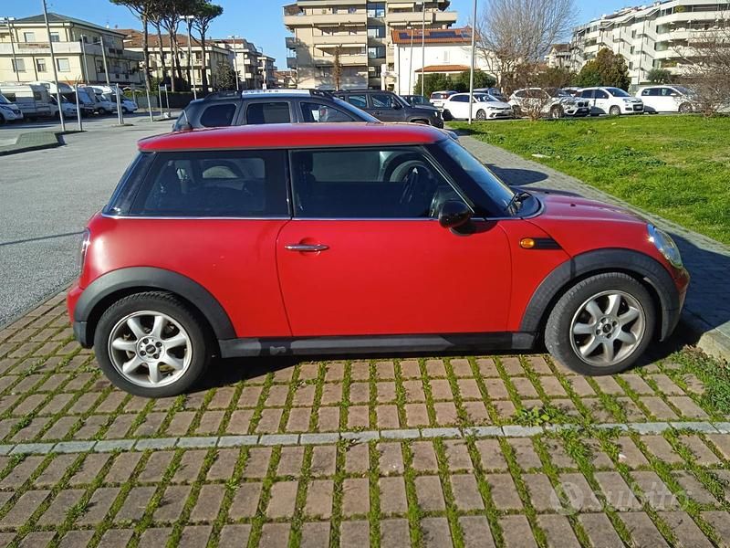Usata Mini ONE 95 CV (69 kW) 2007 Rosso Utilitaria