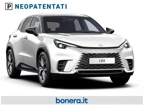 Nuova Lexus LBX 136 CV (100 kW) 2026 Bianco SUV
