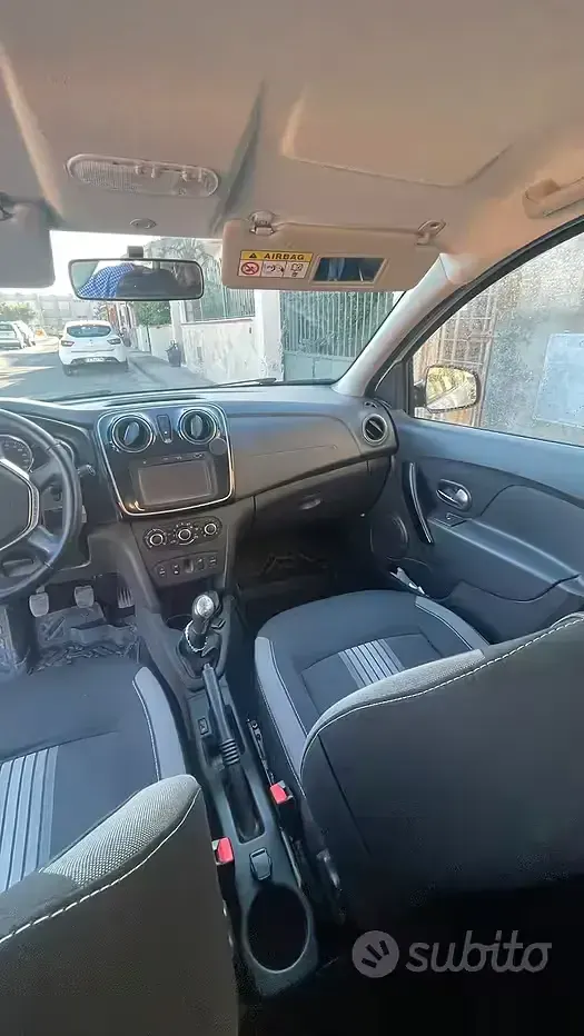 Usata Dacia Sandero Stepway 90 CV (66 kW) 2018 Bianco Berlina