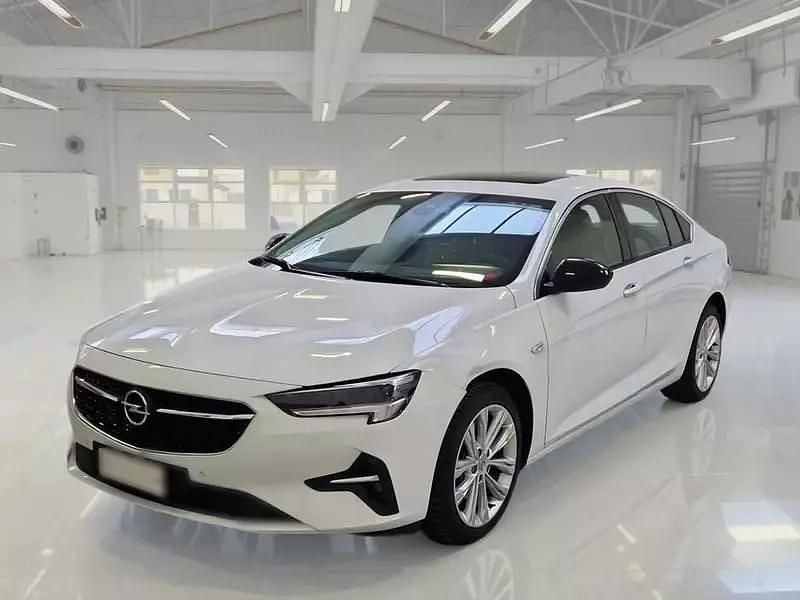 Usata Opel Insignia Business Elegance 174 CV (127 kW) 2021 Bianco Berlina