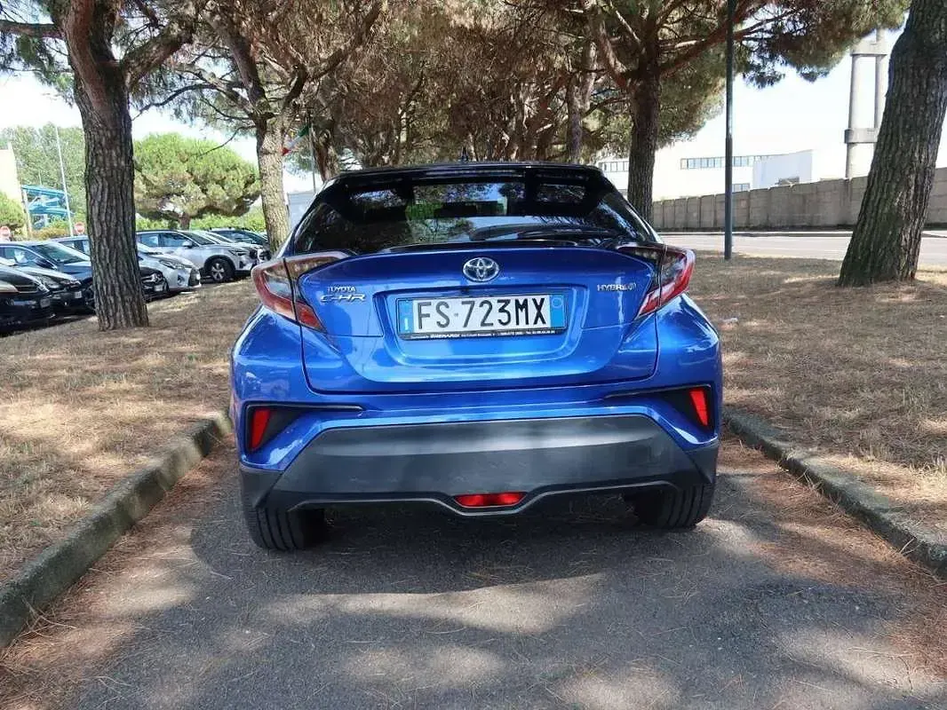 Usata Toyota C-HR Style 98 CV (72 kW) 2018 Blu/azzurro SUV