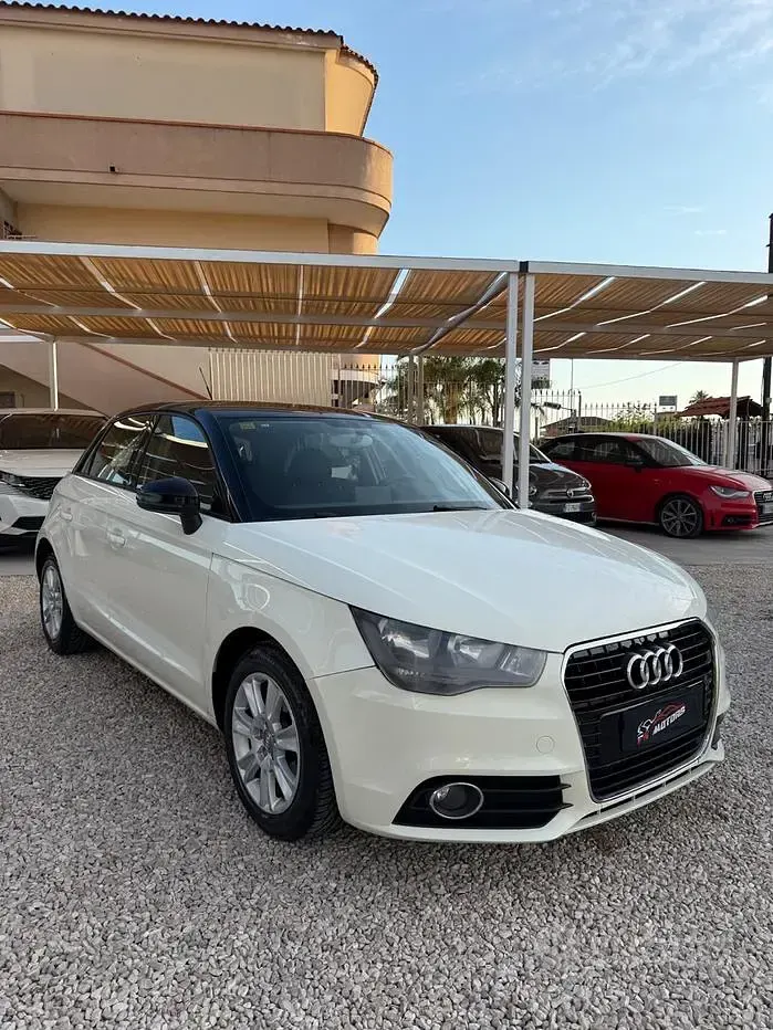 Usata Audi A1 90 CV (66 kW) 2012 Bianco Utilitaria