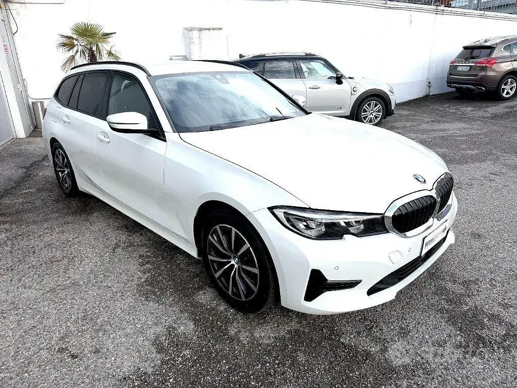 Usata BMW 320e M Sport 190 CV (139 kW) 2021 Bianco Station wagon