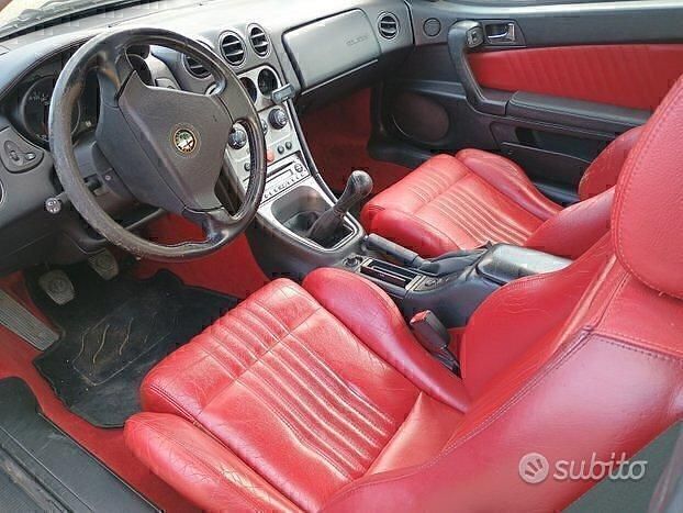 Usata Alfa Romeo GTV 165 CV (121 kW) 2004 Nero Coupé