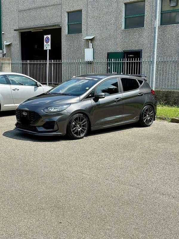 Usata 2022 Ford Fiesta ST-Line X Berlina | 15.900 € (Buon prezzo) - Immagine 1/4