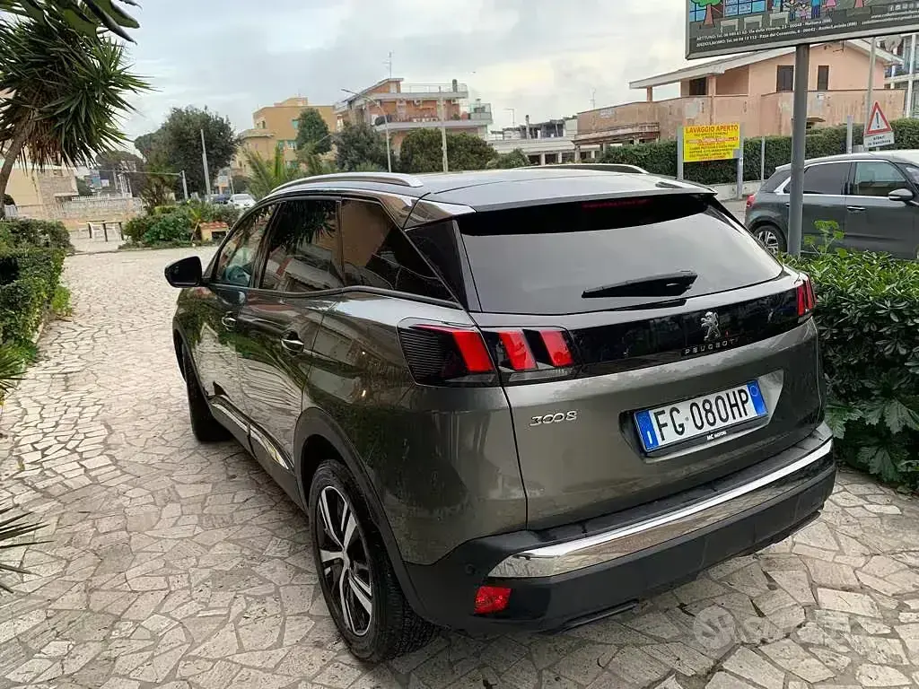Usata Peugeot 3008 Allure 120 CV (88 kW) 2016 Station wagon