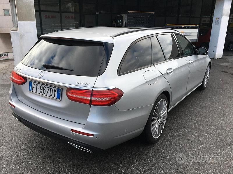 Usata Mercedes E220 Business 194 CV (142 kW) 2018 Grigio Station wagon