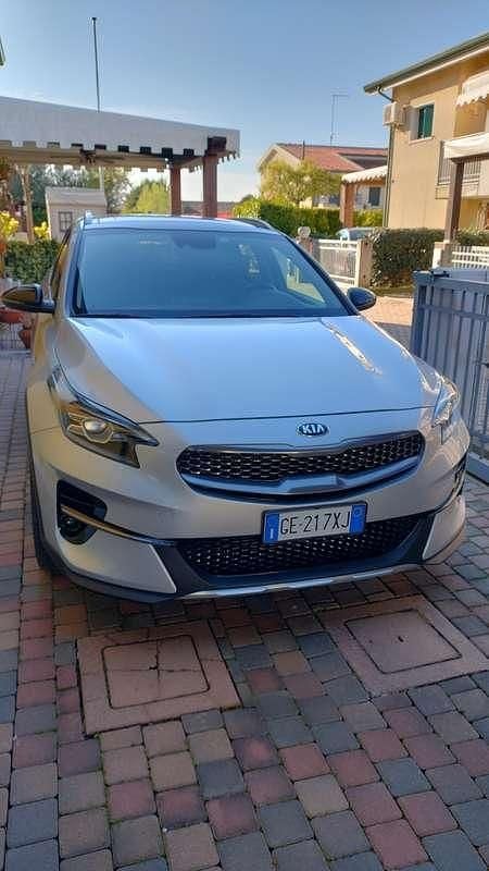 Usata Kia XCeed 136 CV (100 kW) 2021 Argento SUV