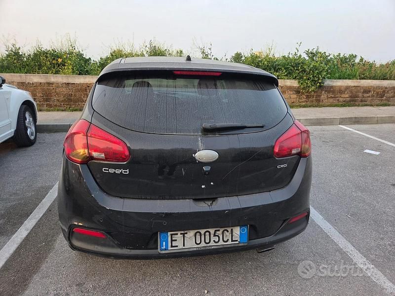 Usata Kia Ceed 2013 Nero Utilitaria