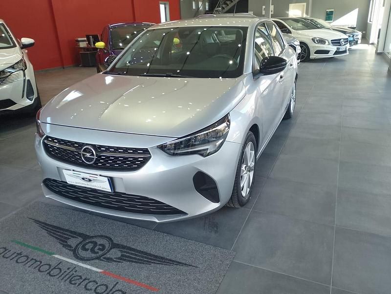 Usado Opel Corsa Elegance 75 HP (55 kW) 2023 Prateado Sedan