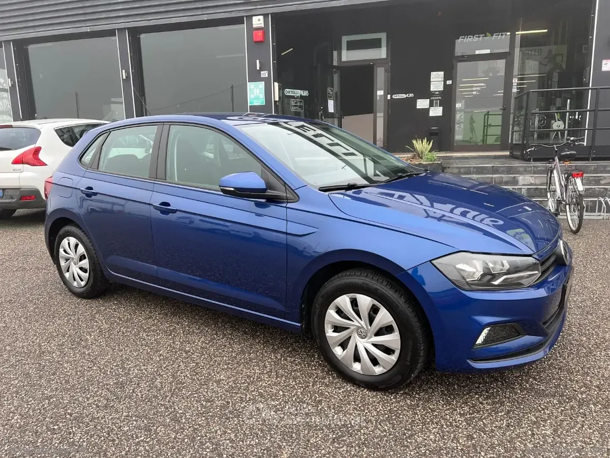 Usata VW Polo Trendline 65 CV (47 kW) 2018 Blu Utilitaria