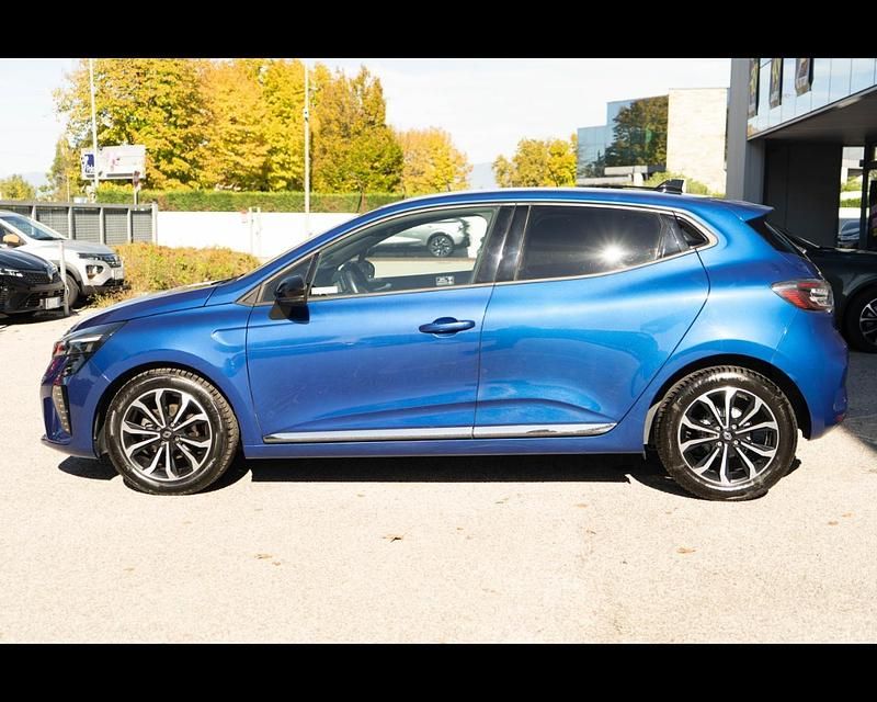 Usata Renault Clio V Techno 90 CV (66 kW) 2024 Blu iron Berlina
