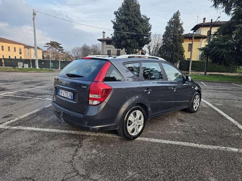 Usata Kia Ceed LX 90 CV (66 kW) 2011 Utilitaria