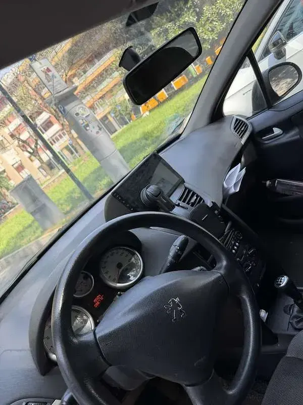 Usata Peugeot 207 95 CV (69 kW) 2007 Nero Station wagon